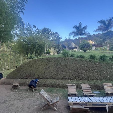 Volare Guatape Isla Hostel Exterior photo